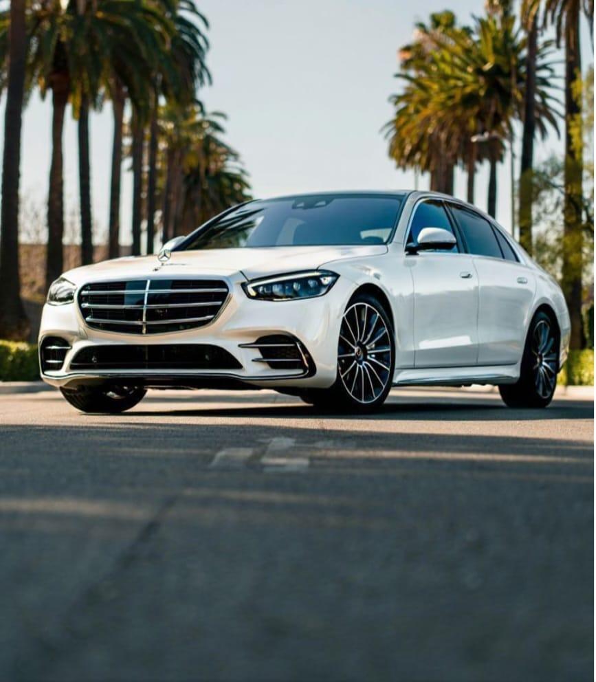 Luxury Mercedes S-Class with Chauffeur in Dubai